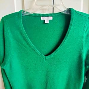 V-neck Emerald Green Sweater